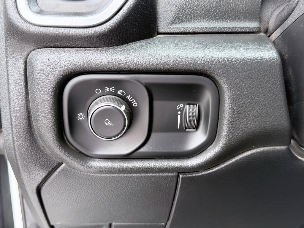 Used 2021 RAM 2500 Big Horn image 11