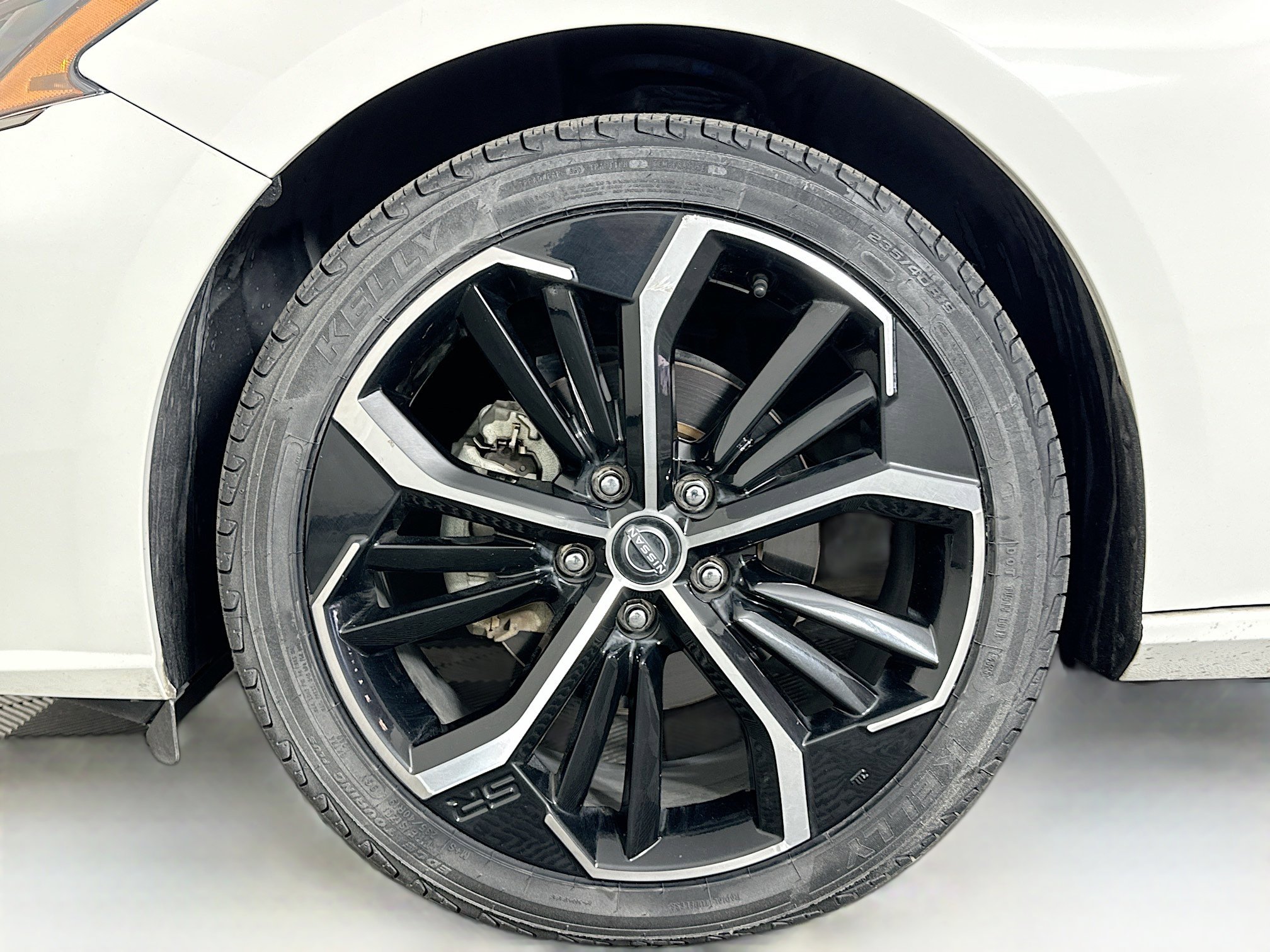 Used 2024 Nissan Altima 2.5 SR image 11