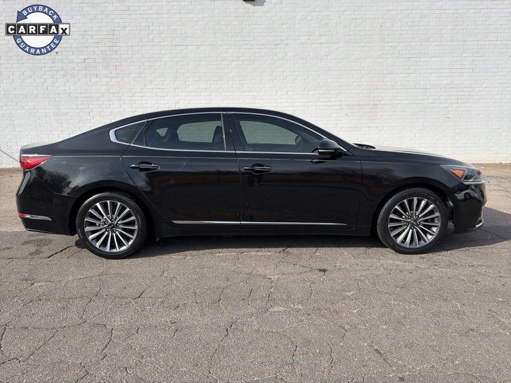 Used 2017 Kia Cadenza Premium w/ Luxury Package