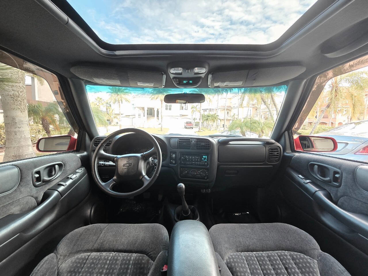 Used 2001 Chevrolet Blazer Xtreme w/ Preferred Equipment Group image 14