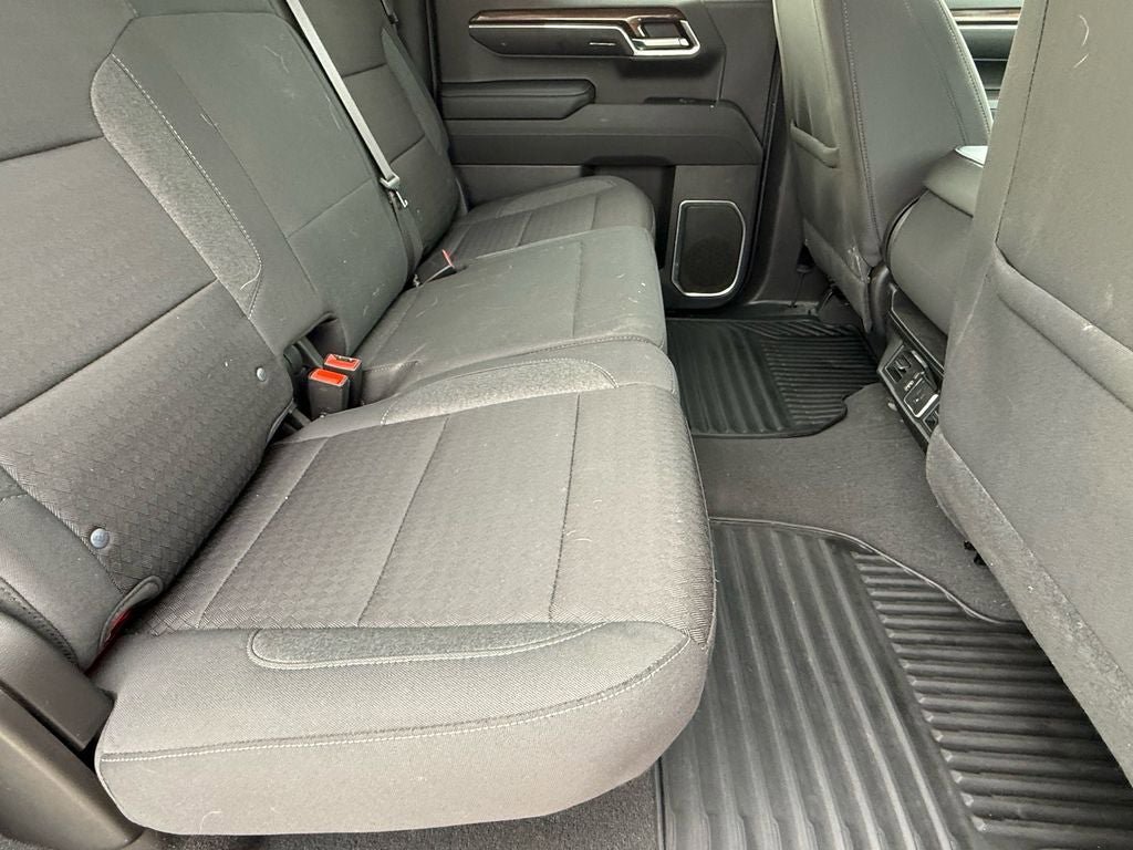 Used 2024 Chevrolet Silverado 1500 LT image 11