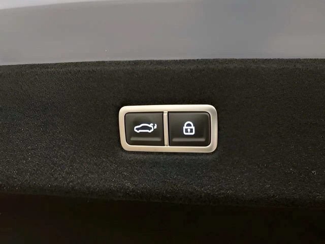 Used 2025 Hyundai Ioniq 6 SEL RWD image 10