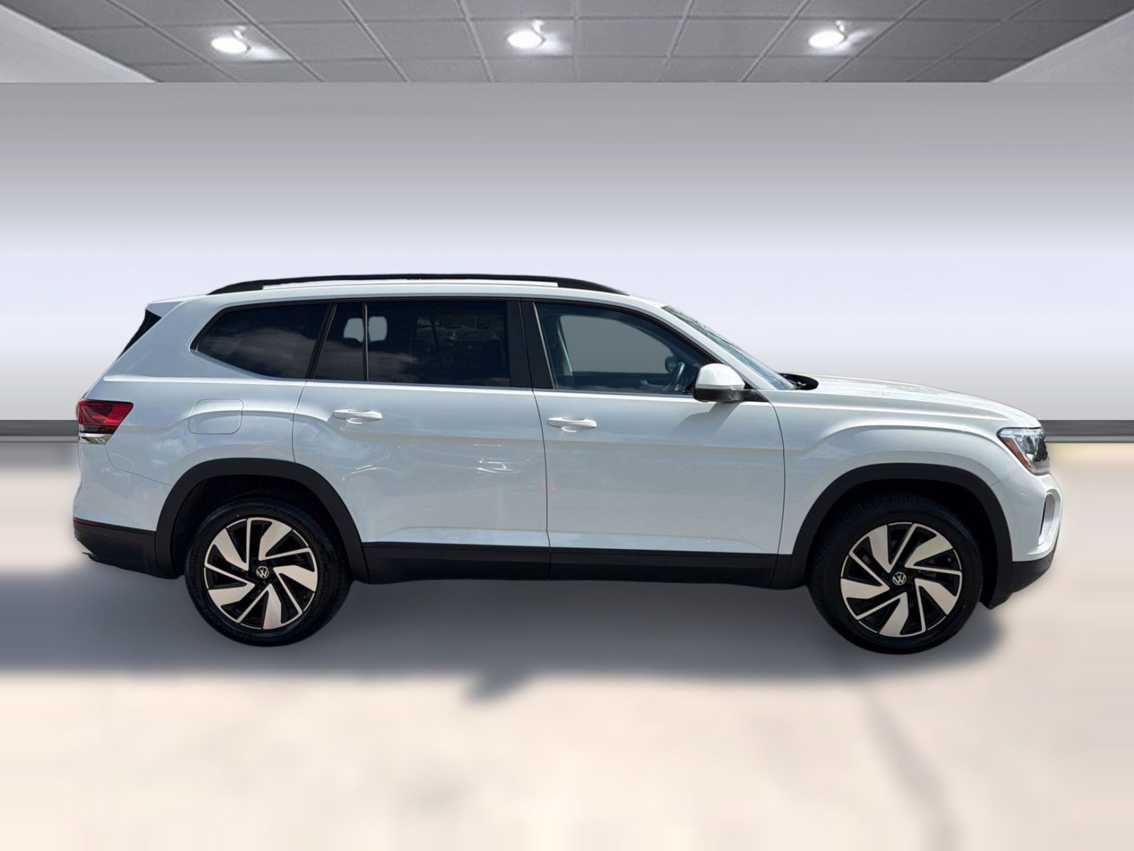 Used 2024 Volkswagen Atlas SE FWD image 8