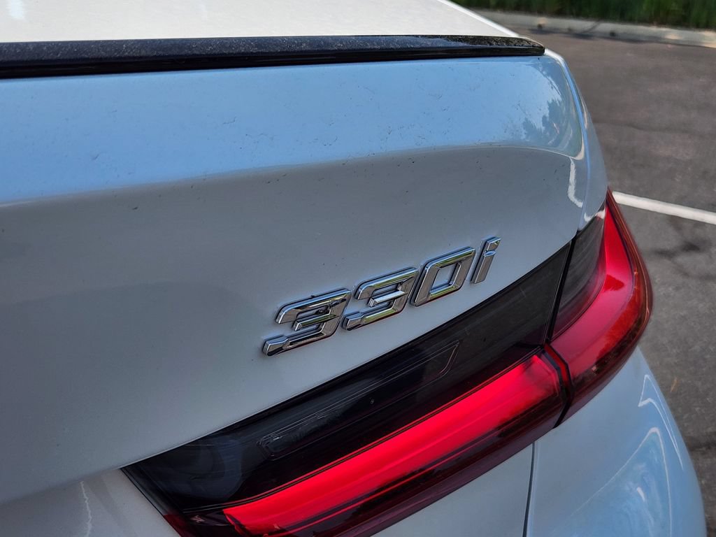 New 2026 BMW 330i xDrive Sedan w/ M Sport Package AWD/4WD image 19