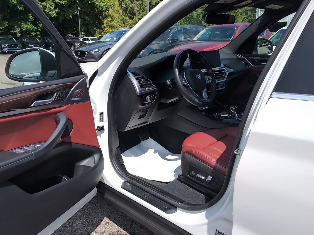 Used 2023 BMW X3 xDrive30i AWD/4WD image 16
