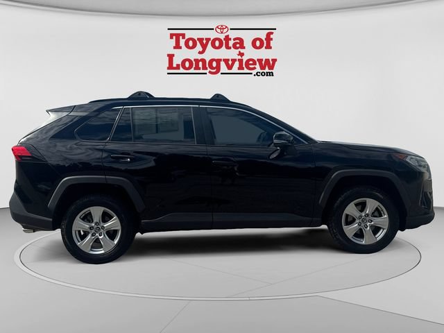 Used 2019 Toyota RAV4 XLE w/ Convenience Package FWD image 6