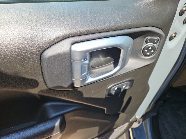 Used 2025 Jeep Gladiator Sport image 11