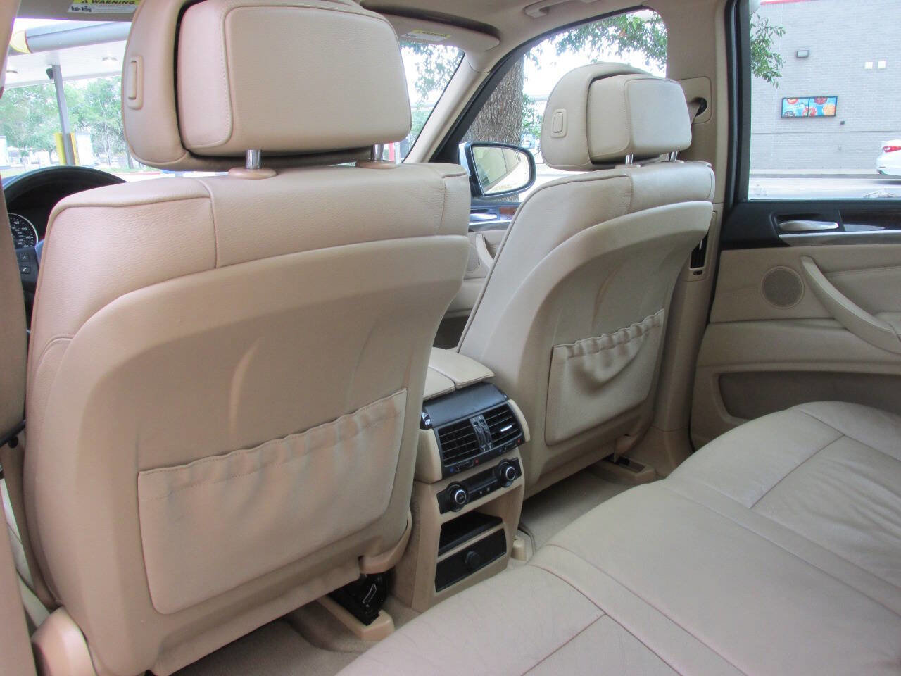 Used 2010 BMW X5 xDrive30i image 17