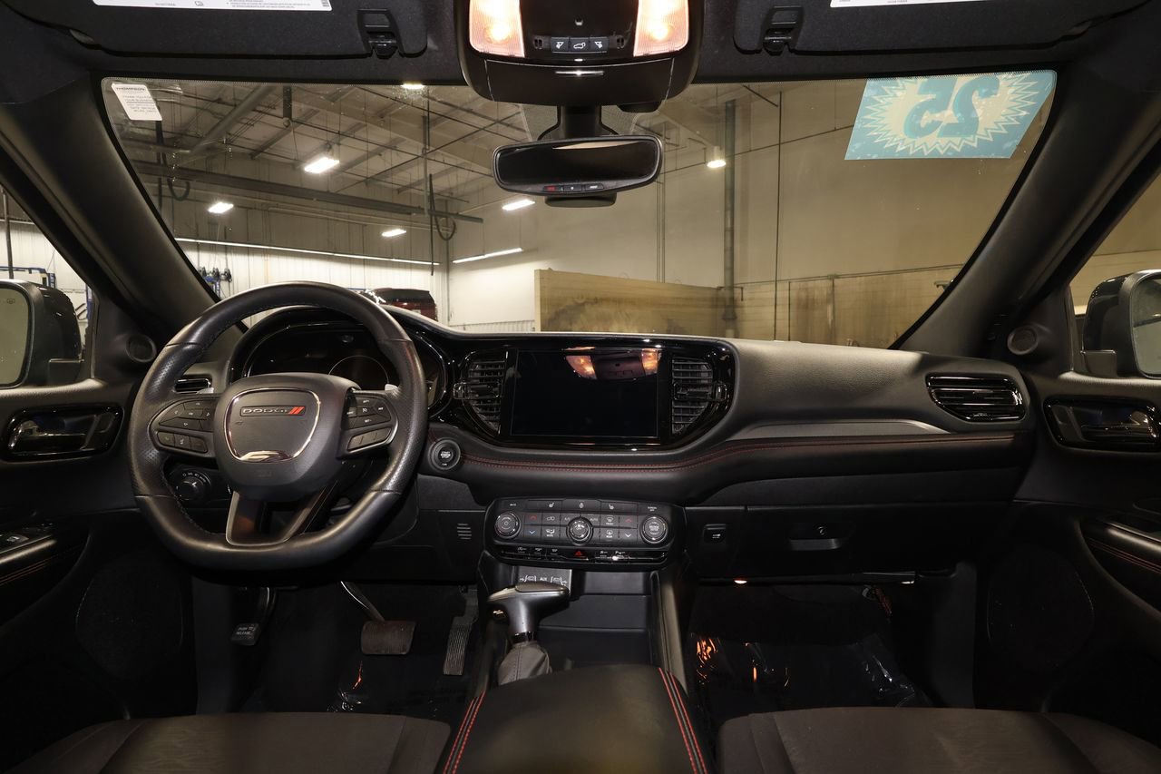 Used 2025 Dodge Durango GT AWD/4WD image 30