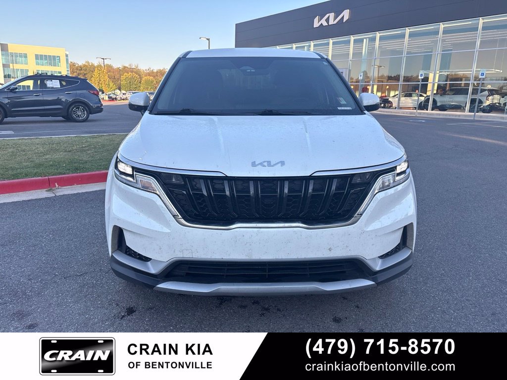 Certified 2024 Kia Carnival LX FWD image 2