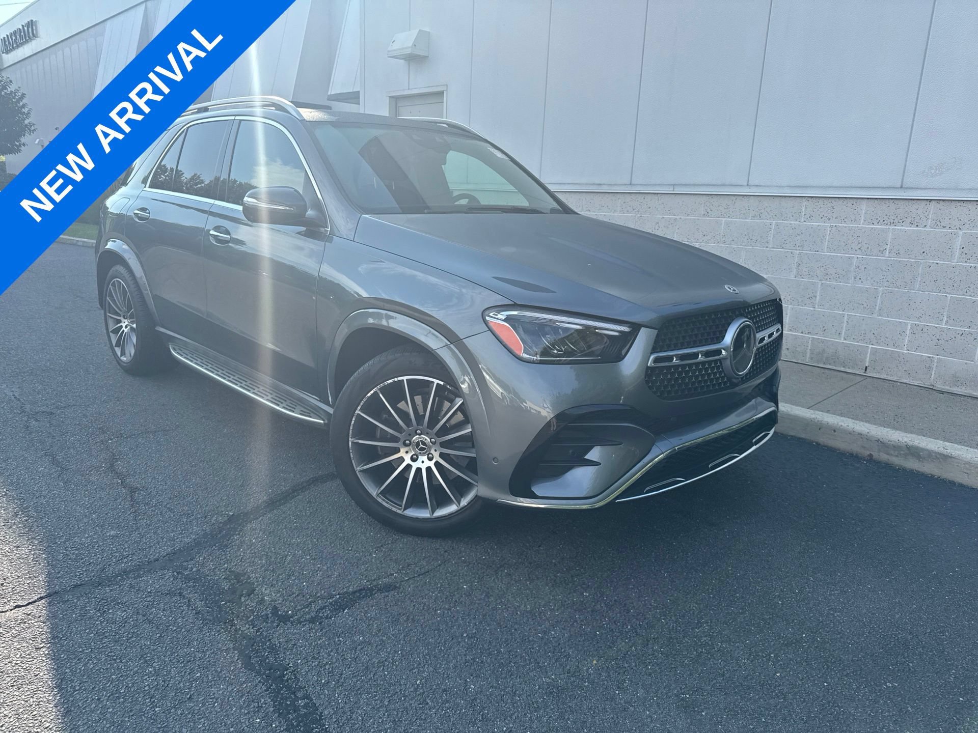 Used 2024 Mercedes-Benz GLE 350 4MATIC w/ AMG Line Exterior
