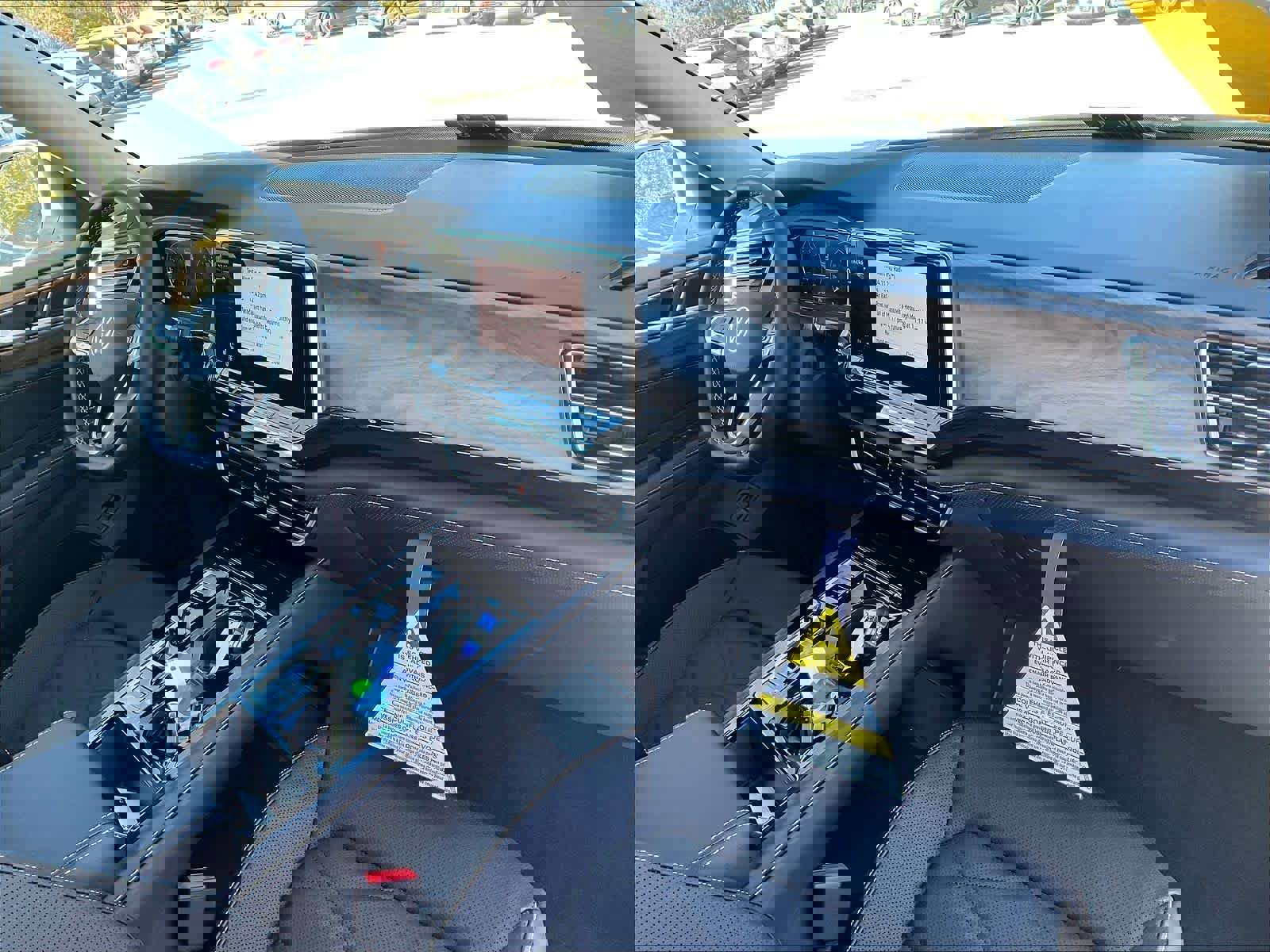 New 2026 Volkswagen Atlas SE image 10