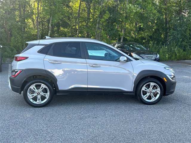 Used 2022 Hyundai Kona SEL w/ Cargo Package image 2