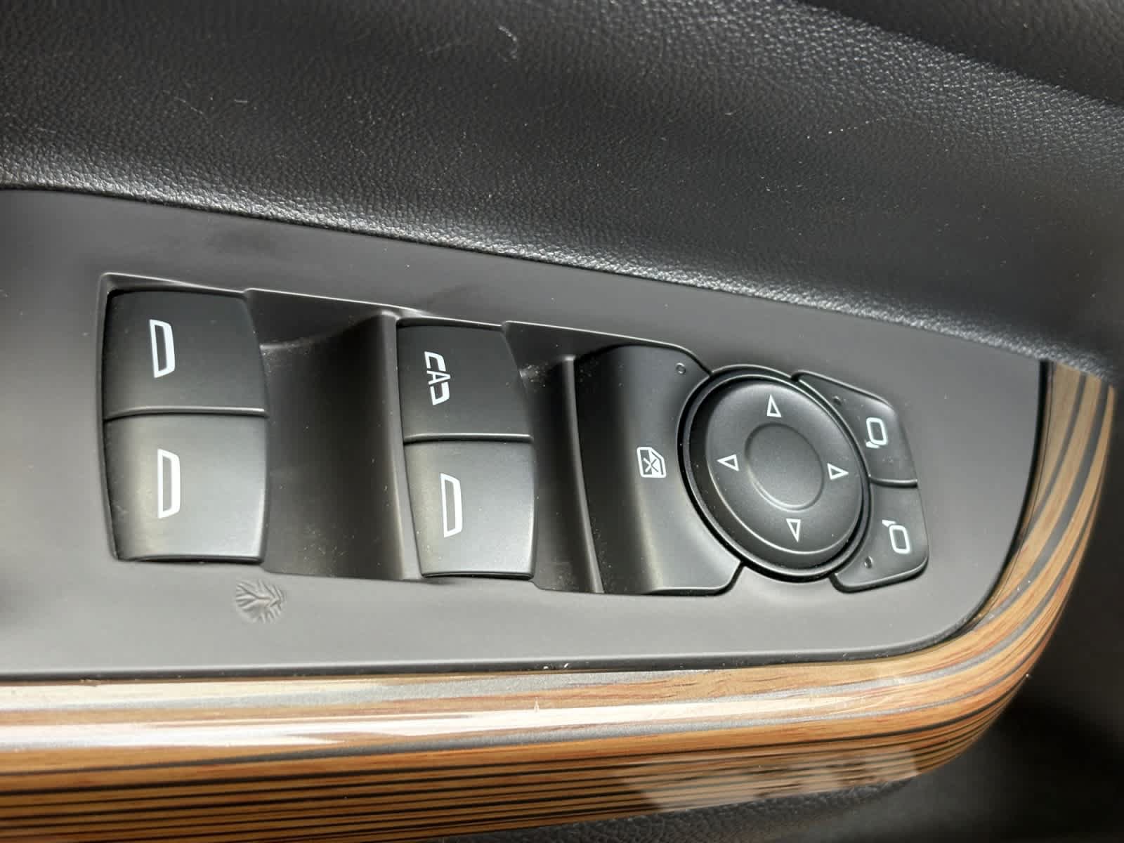 Used 2019 GMC Acadia SLE w/ Driver Alert Package I FWD image 18