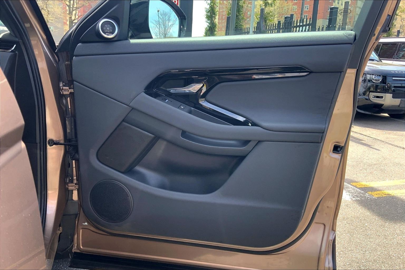 Used 2026 Land Rover Range Rover Evoque S image 22