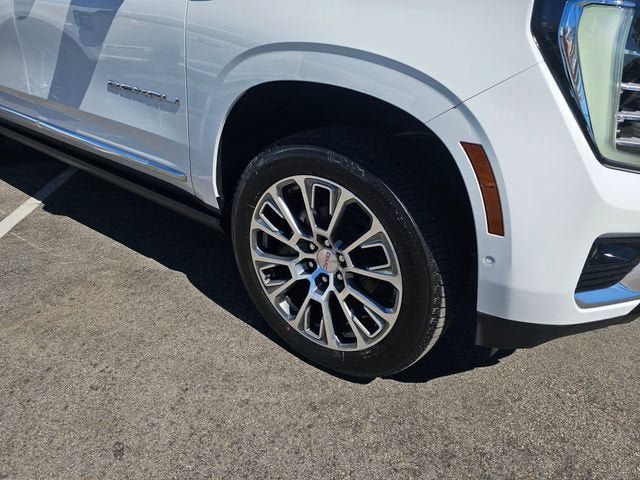 New 2026 GMC Yukon XL Denali w/ Denali Reserve Package AWD/4WD image 5