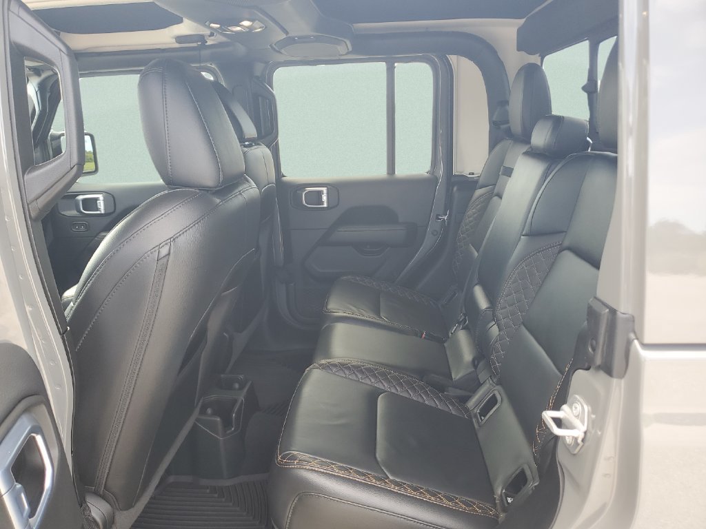 Used 2022 Jeep Gladiator Overland AWD/4WD image 21