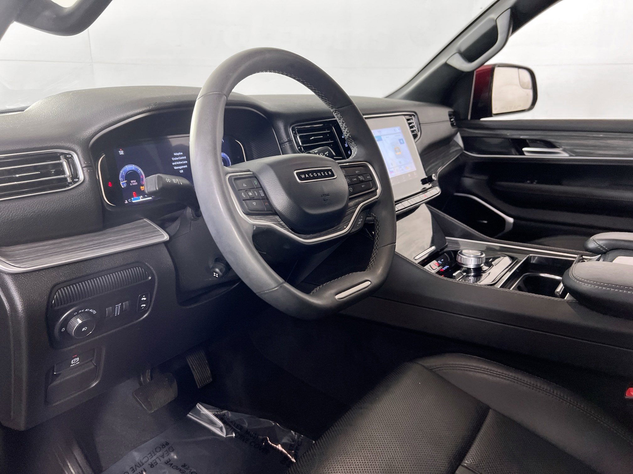 Used 2022 Jeep Wagoneer Series II AWD/4WD image 9