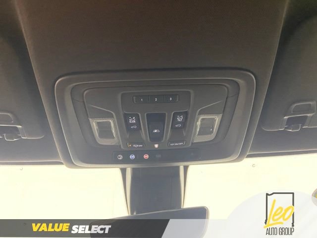 Used 2022 GMC Sierra 3500 Denali w/ Denali Ultimate Package AWD/4WD image 15
