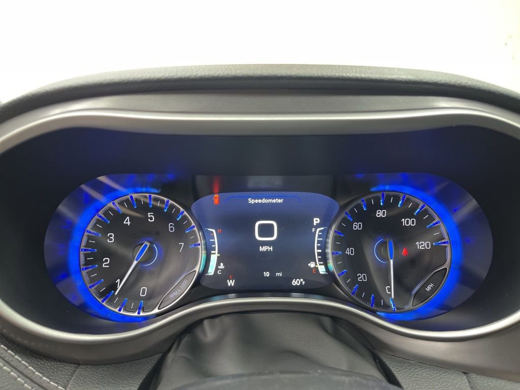 New 2026 Chrysler Pacifica Select image 12