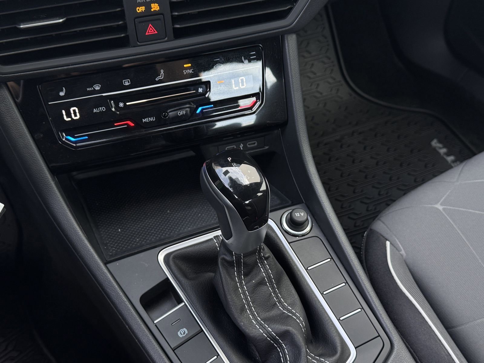 New 2025 Volkswagen Jetta Sport image 18