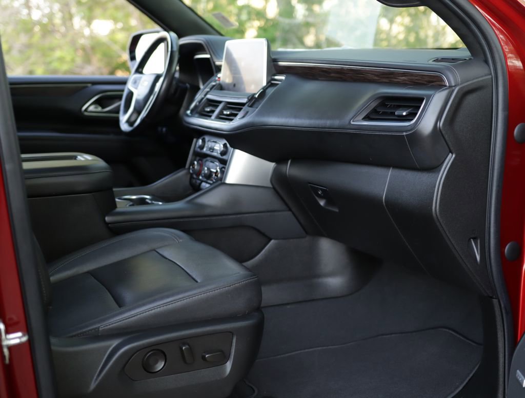 Used 2022 Chevrolet Tahoe LT w/ LT Signature Package AWD/4WD image 38