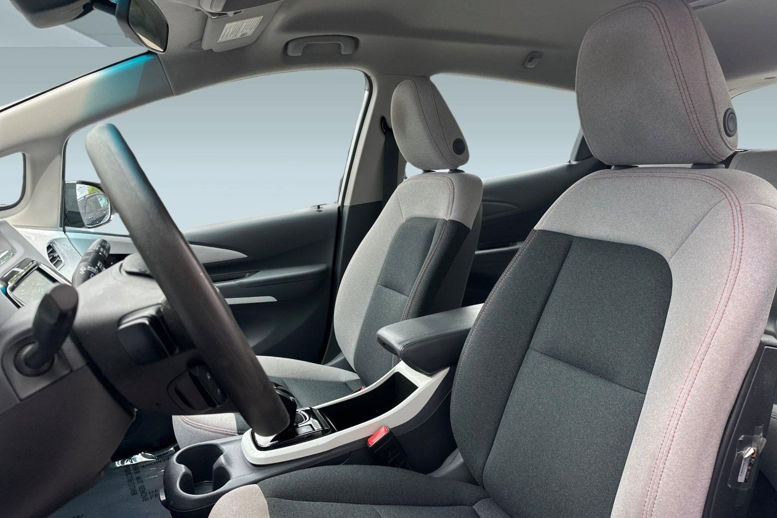 Used 2020 Chevrolet Bolt LT image 22