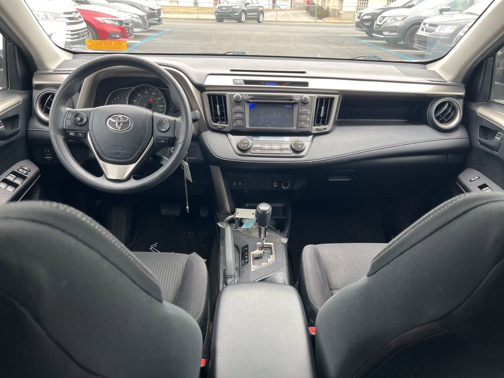 Used 2013 Toyota RAV4 XLE image 24