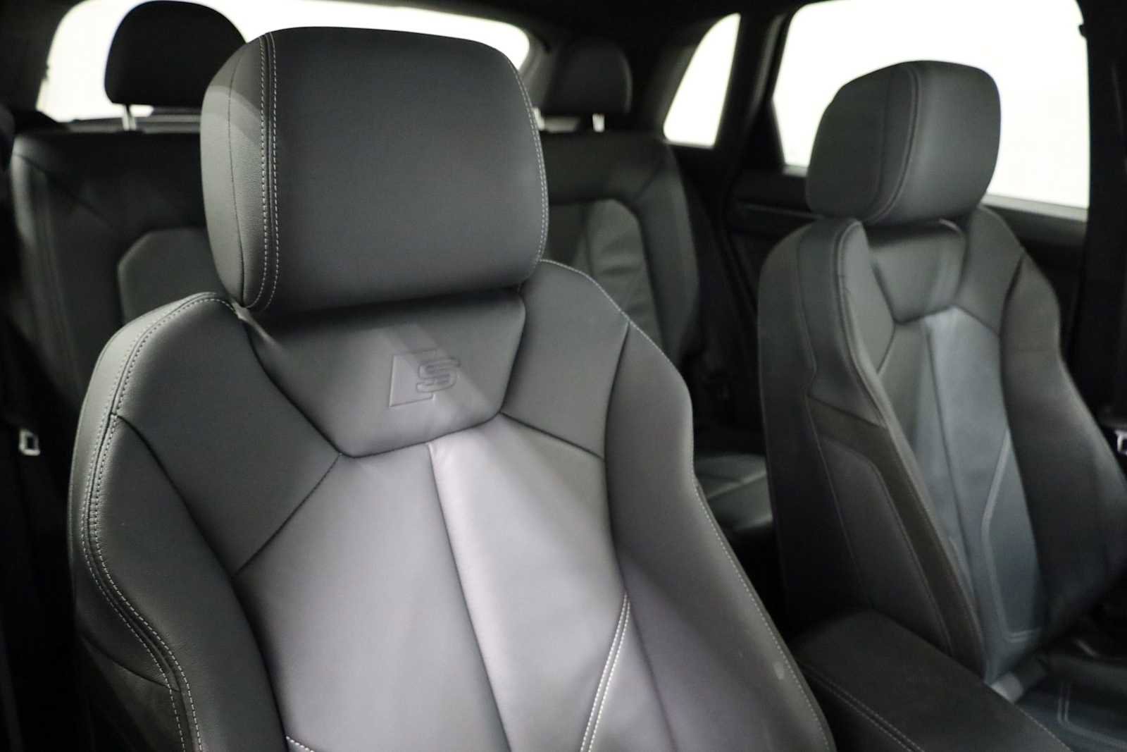 Used 2020 Audi Q3 2.0T Premium Plus w/ Premium Plus Package image 21