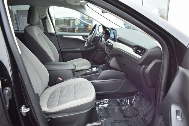 Used 2022 Ford Escape SE w/ Cold Weather Package image 43