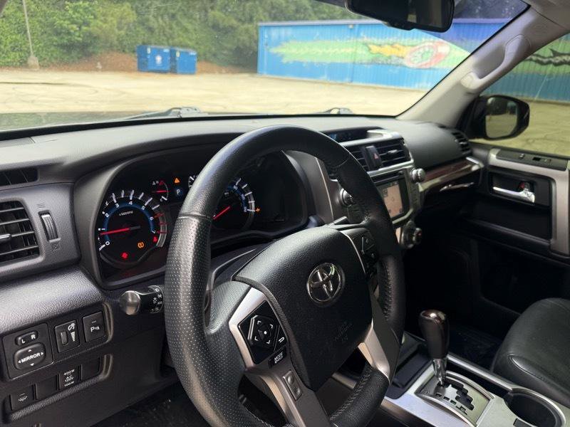 Used 2016 Toyota 4Runner Limited AWD/4WD image 29