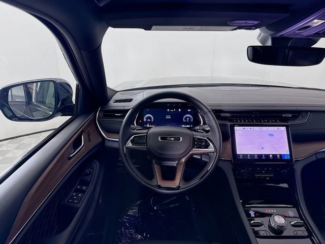 New 2025 Jeep Grand Cherokee Summit image 22