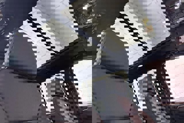 Used 2023 Chevrolet Suburban LT AWD/4WD image 21