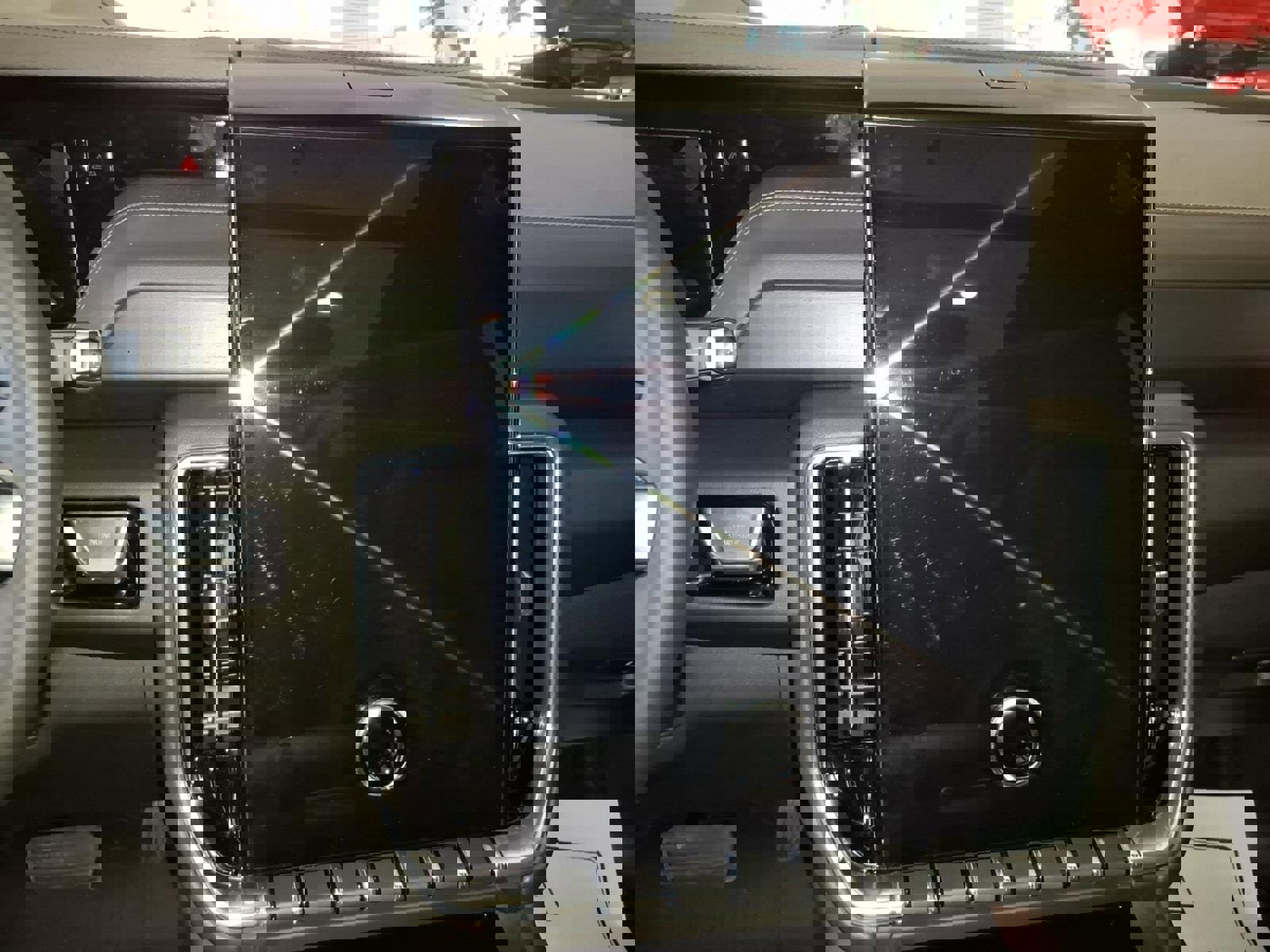 New 2025 GMC Yukon XL Denali w/ Sun & Power Step Package image 19