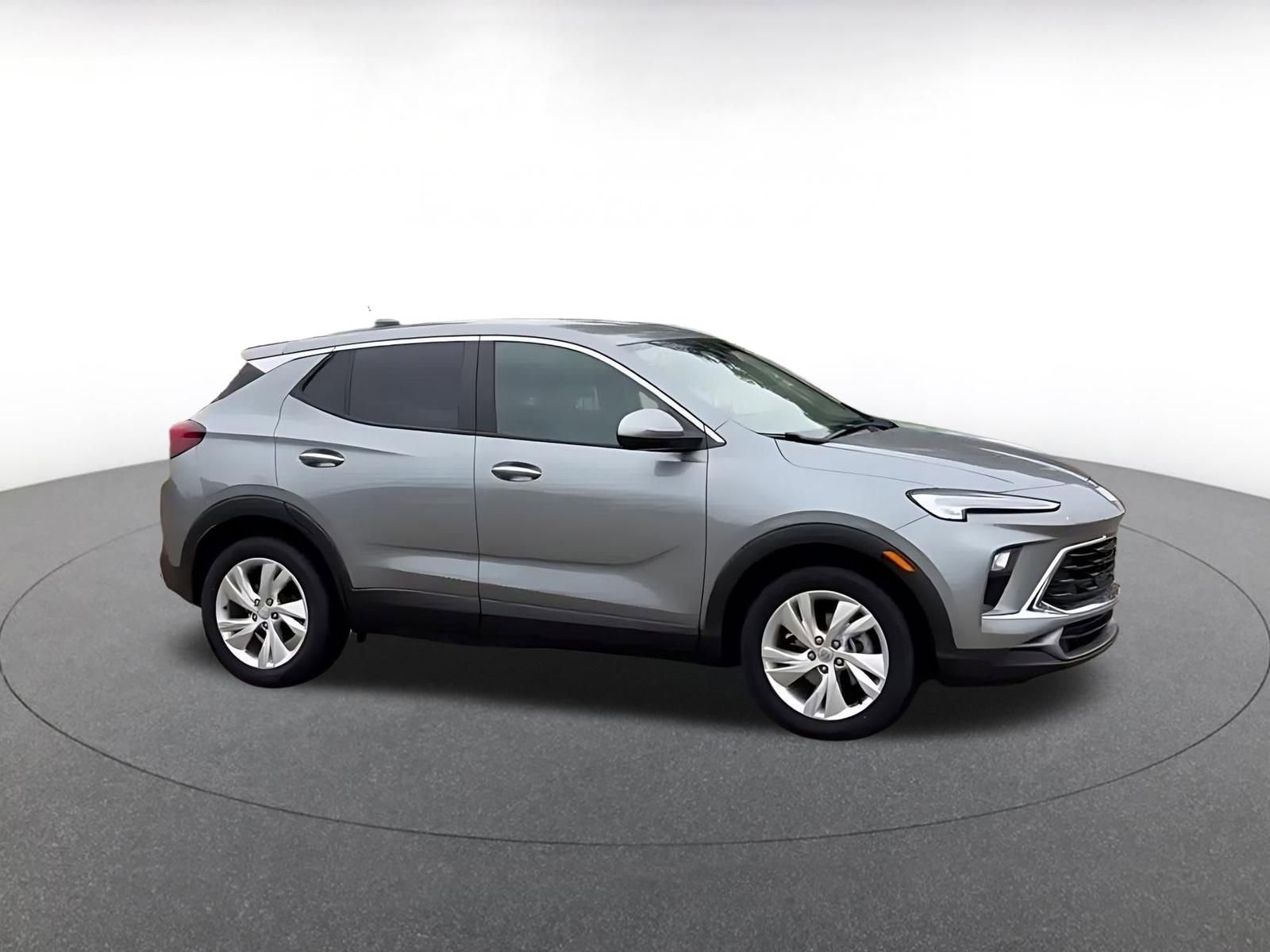 Used 2025 Buick Encore GX Preferred FWD image 2