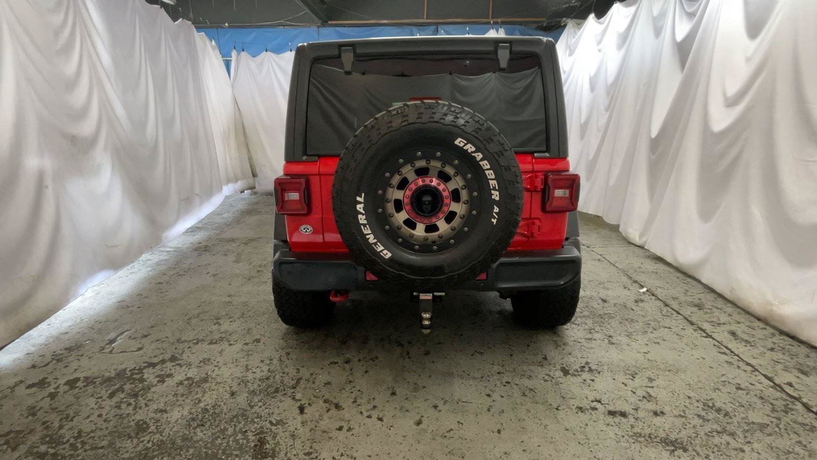 Used 2019 Jeep Wrangler Unlimited Rubicon w/ Dual Top Group AWD/4WD image 9