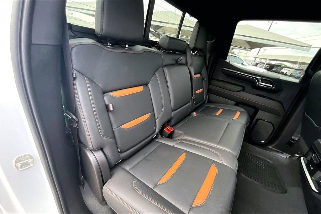 Used 2023 GMC Sierra 1500 AT4 w/ Technology Package image 37