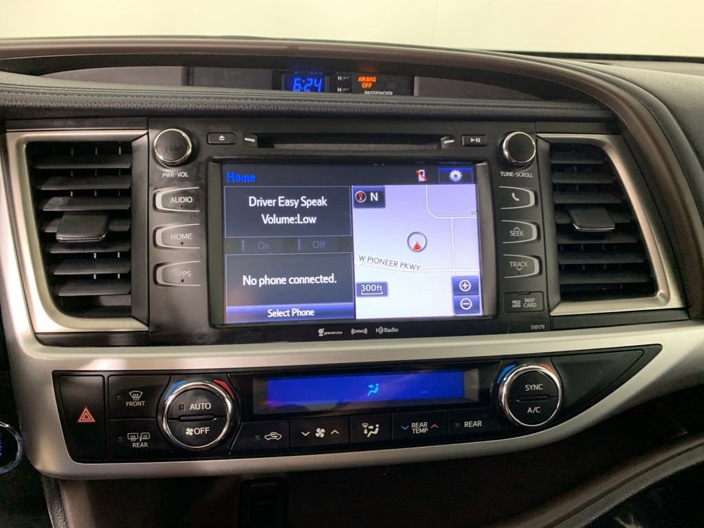 Used 2018 Toyota Highlander XLE AWD/4WD image 26
