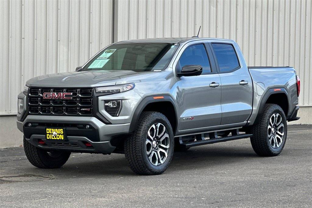 Used 2024 GMC Canyon AT4 w/ AT4 Premium Package image 9