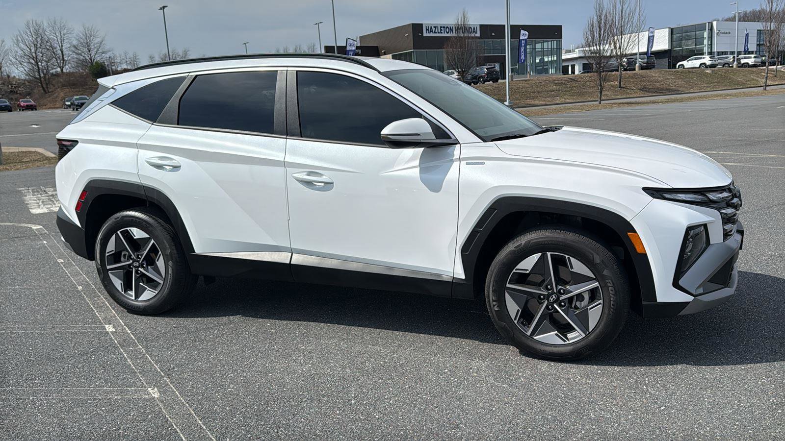 Used 2025 Hyundai Tucson SEL image 3