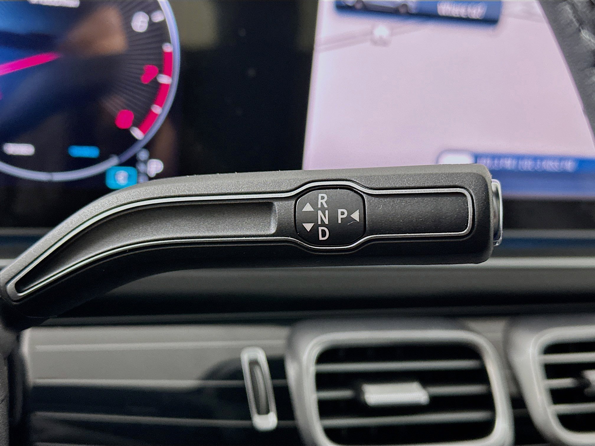 New 2026 Mercedes-Benz GLS 580 4MATIC image 18