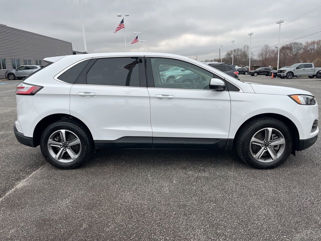 Used 2024 Ford Edge SEL w/ Convenience Package AWD/4WD image 4
