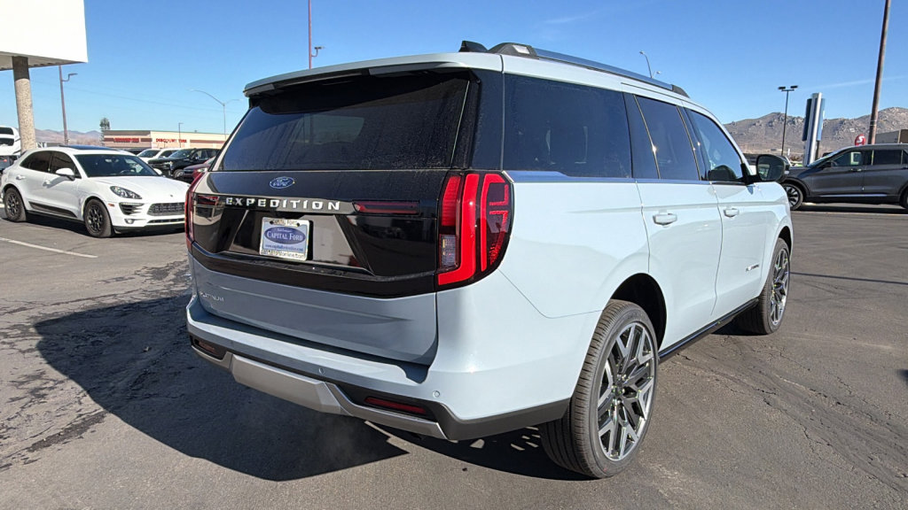New 2025 Ford Expedition Platinum w/ Platinum Ultimate Package AWD/4WD image 3