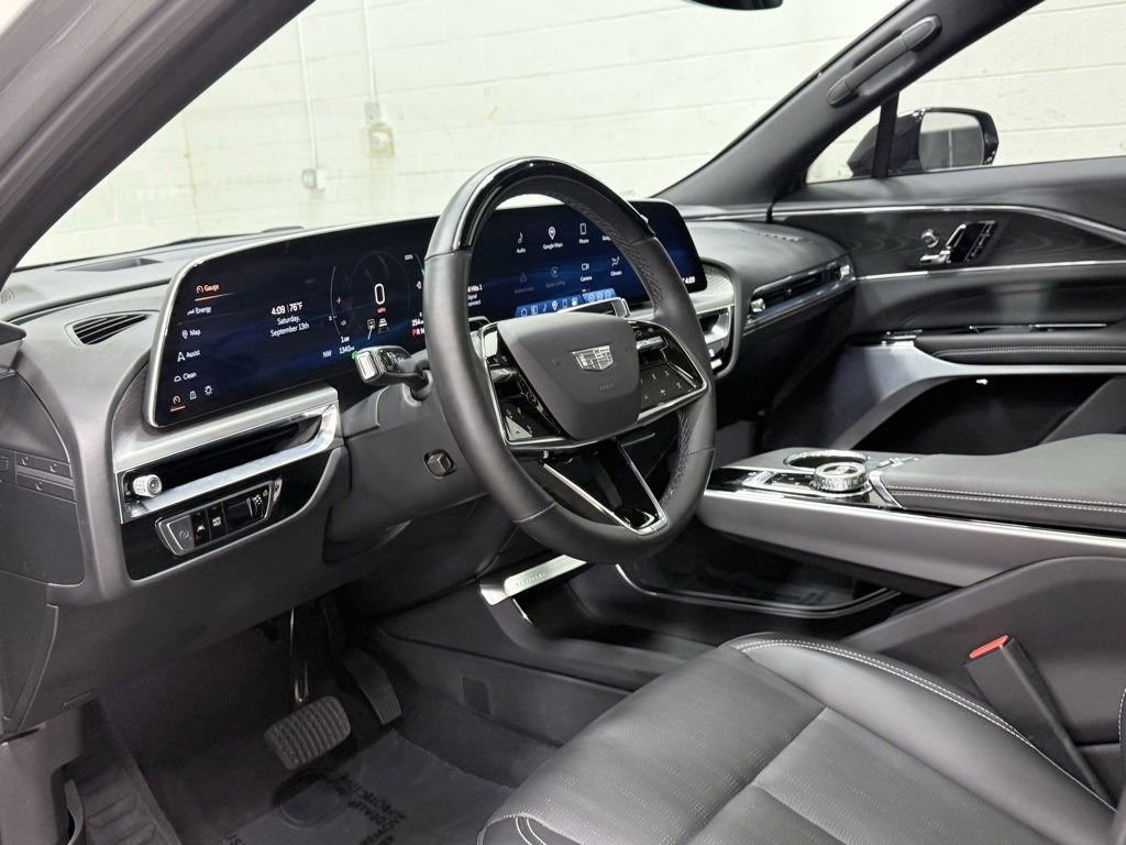 Used 2024 Cadillac Lyriq Sport image 22