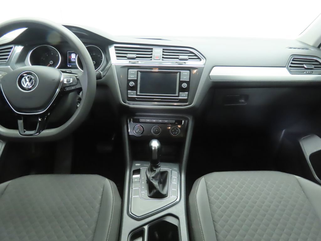 Used 2018 Volkswagen Tiguan S image 13