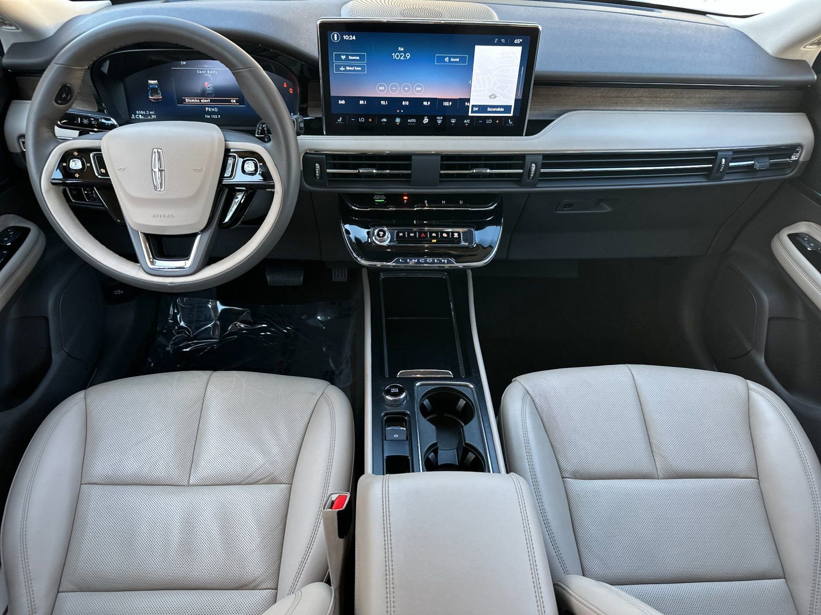 Used 2023 Lincoln Corsair Reserve image 16