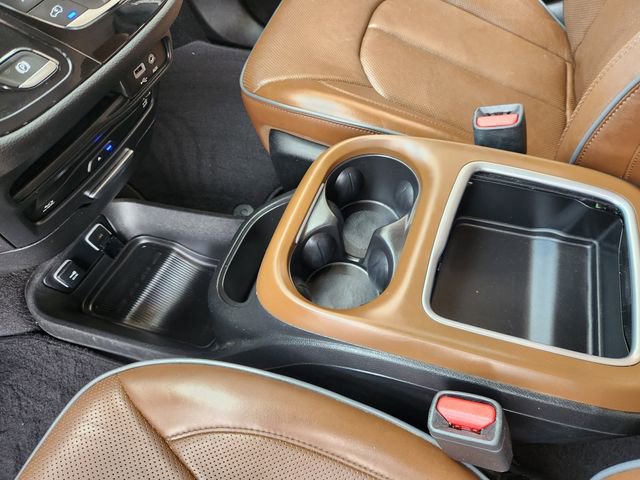 Used 2019 Chrysler Pacifica Limited w/ Advanced Safetytec Group image 19