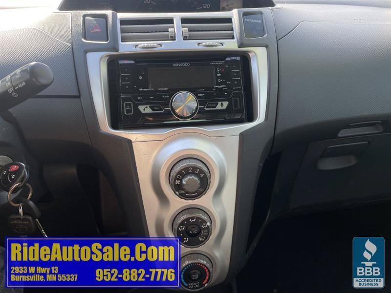 Used 2008 Toyota Yaris 2-Door Hatchback FWD image 21