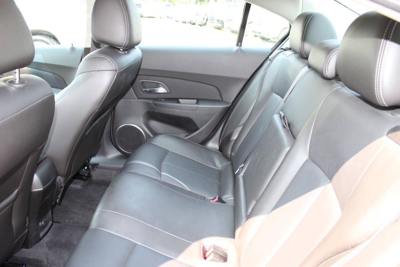 Used 2011 Chevrolet Cruze LT FWD image 18