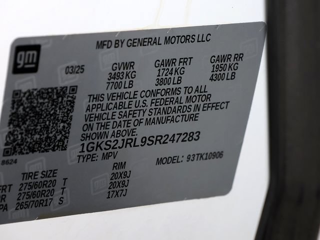 Used 2025 GMC Yukon XL Denali AWD/4WD image 43
